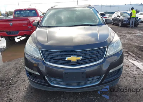 2015 Chevrolet Traverse Ls z USA, uszkodzony, nr VIN 1GNKVFED6FJ124907